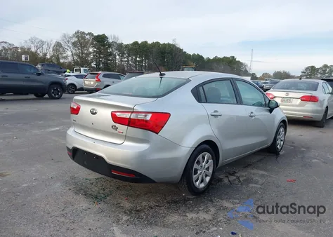 2015 Kia Rio Lx z USA, uszkodzony, nr VIN KNADM4A30F6520613